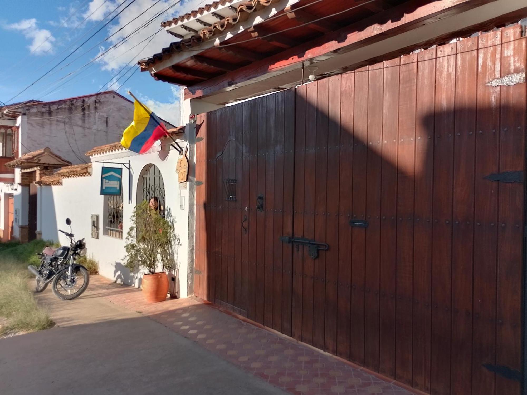 Family Host Hostel فيلا دي ليفا المظهر الخارجي الصورة